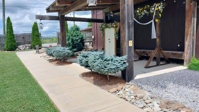 Welcome to Sunflower Barn, a rare opportunity to own an - photo 39