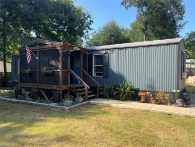 Lake Home For Sale in Gun Barrel City, Texas