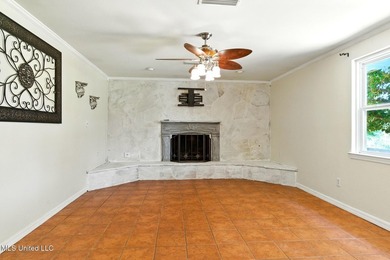 Rare do you find a waterfront home like this on 1.3 acres with - photo 9