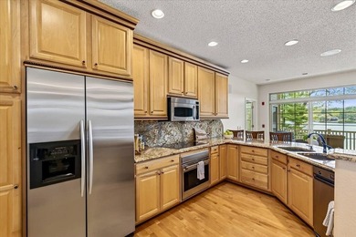 Experience luxury lake living in this beautifully updated Lake - photo 8
