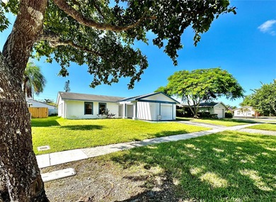 Weston Lakes Area Home For Sale in Weston Florida