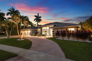 Experience modern luxury in this stunningly renovated 4-bedroom - photo 2