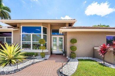 Experience modern luxury in this stunningly renovated 4-bedroom - photo 6