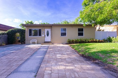 Welcome to your private home in West Palm Beach! This stunning - photo 9