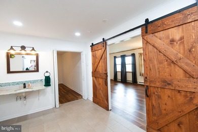 Exceptional waterfront opportunity with gorgeous water views - photo 12