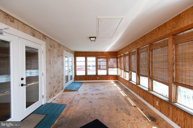 Exceptional waterfront opportunity with gorgeous water views - photo 16