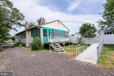 Exceptional waterfront opportunity with gorgeous water views - photo 20