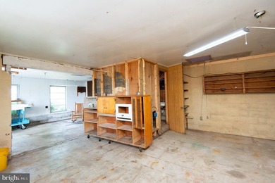 Exceptional waterfront opportunity with gorgeous water views - photo 28