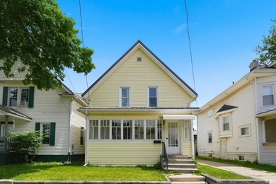 Welcome home! This is a charming home you will want to stop the - photo 3