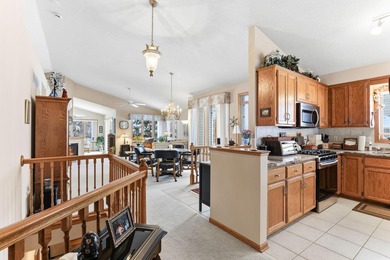 Welcome to effortless one-level living in the heart of Woodbury! - photo 4
