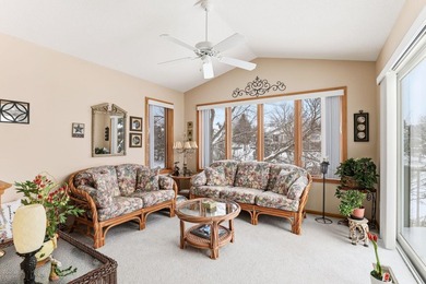 Welcome to effortless one-level living in the heart of Woodbury! - photo 10