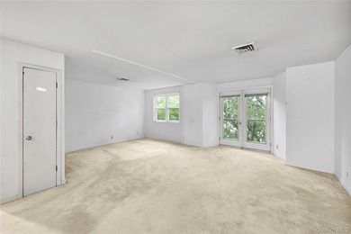Soundview Terrace Condo is just steps from the New Rochelle's - photo 9