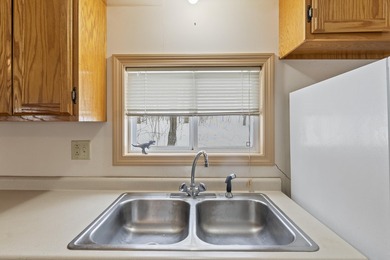 Charming cottage-style single-wide home conveniently located in - photo 12