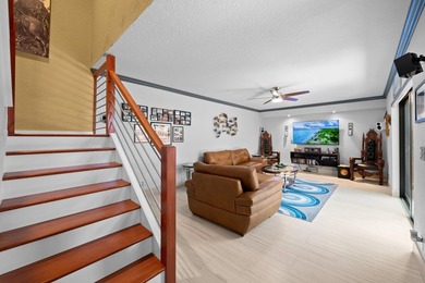 Tastefully Renovated & Move-In Ready 2BR/2.5BA Townhome in - photo 12
