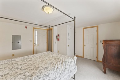 Charming cottage-style single-wide home conveniently located in - photo 19