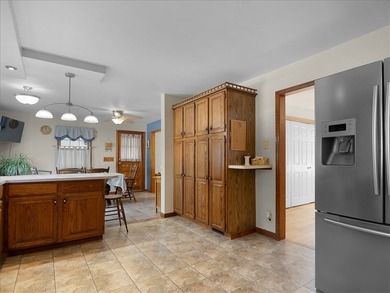 Welcome to this expansive home offering timeless character - photo 26