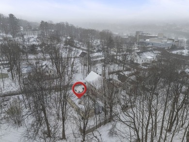 Charming cottage-style single-wide home conveniently located in - photo 27