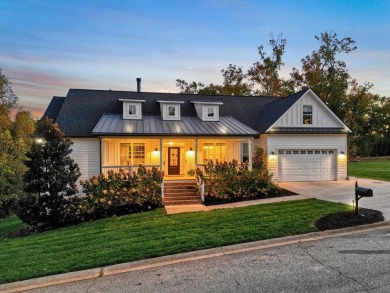 It's a staycation all year at this Blue Ridge beauty. - Lake Home For Sale in Greer, South Carolina