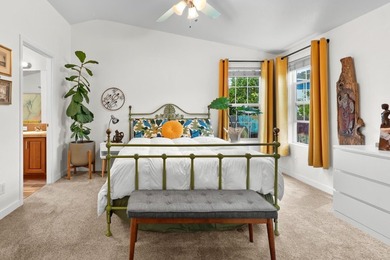 Welcome to your sunny slice of coastal paradise! This bright - photo 15