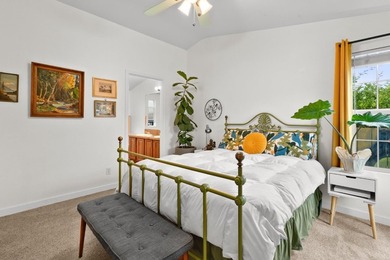 Welcome to your sunny slice of coastal paradise! This bright - photo 16