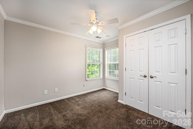 4 Bedroom, 2.5 bath open floor plan home in desirable Monterey - photo 29