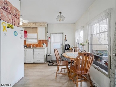PUT THIS HOME AT THE TOP OF YOUR VIEWING LIST! MOTIVATED - photo 36