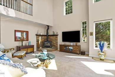 Welcome to the Cannery Point Home. Located on the south edge of - photo 7