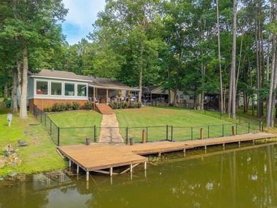 Welcome to your own slice of Lake Hamilton paradise! This - photo 2