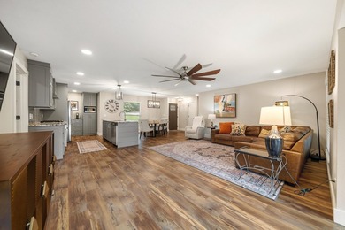 Welcome to your own slice of Lake Hamilton paradise! This - photo 8