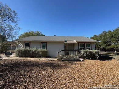 Lake Home For Sale in Canyon Lake, Texas