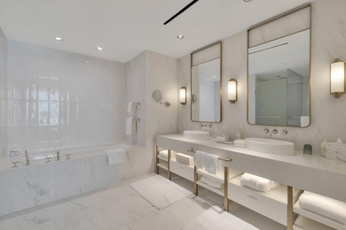 BRAND NEW FOUR SEASONS FULLY FURNISHED DIRECT OCEANFRONT - photo 21