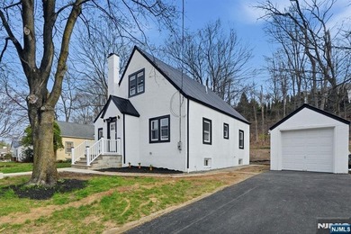 Wow, one of the most beautiful homes currently on the Wayne - photo 3