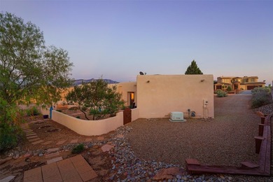 Professionals! Empty-nesters! Age in place-ers! Lock and leave! - photo 47
