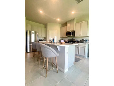 Absolutely immaculate 3 bedroom 2 Bath home plus 4th flex - photo 9