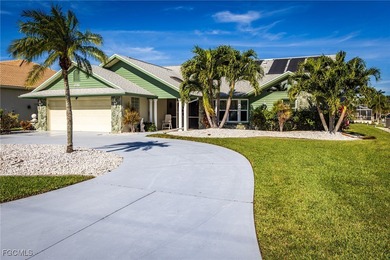 Caloosahatchee River Home For Sale in Cape Coral Florida