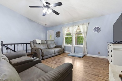 Located in an attractive, established neighborhood in Stockton - photo 5