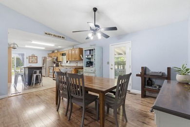 Located in an attractive, established neighborhood in Stockton - photo 8