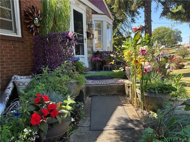 (private lake, pond, coastal) Home For Sale in West Mifflin Pennsylvania