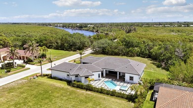Experience refined living in this exceptional 4-bedroom - photo 10