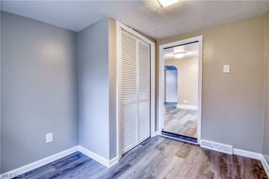 Investor-Friendly Single-Family Ranch - This well-maintained - photo 23