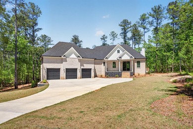Beautiful brand-new 4 bedroom, 3.5 bath home located in the - photo 1