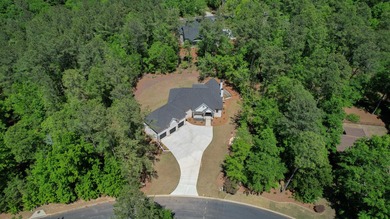 Beautiful brand-new 4 bedroom, 3.5 bath home located in the - photo 3