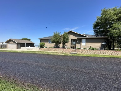 Lake Byron Home For Sale in Huron South Dakota