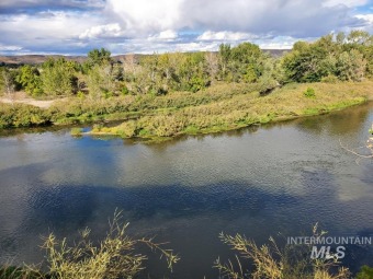 Payette River Acreage For Sale in Fruitland Idaho