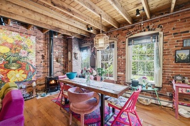 Welcome to Studio 55, a masterfully converted shoe factory - photo 12