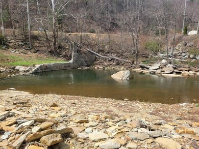 Rare and distinctive mountain retreat in the Hound Ears Club - photo 13