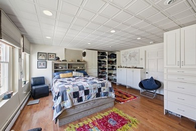 Welcome to Studio 55, a masterfully converted shoe factory - photo 15