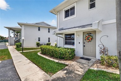 Beautiful townhome in a quiet community with walking distance to - photo 2