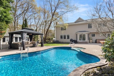Welcome to 251 Oakwood Road, Oakdale - a stunning custom-built - photo 32
