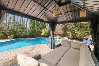 Welcome to 251 Oakwood Road, Oakdale - a stunning custom-built - photo 33